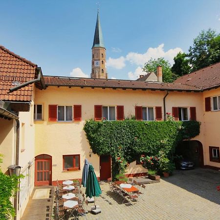 Hotel-Gasthof Postbraeu Dingolfing Bagian luar foto